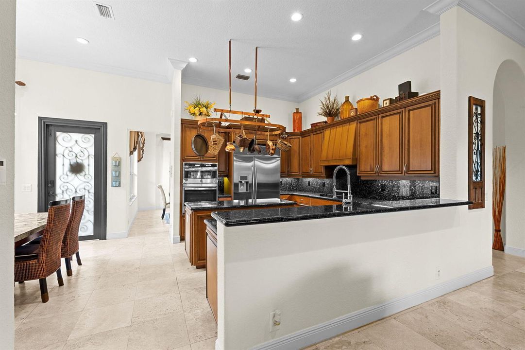 25-web-or-mls-A7400396