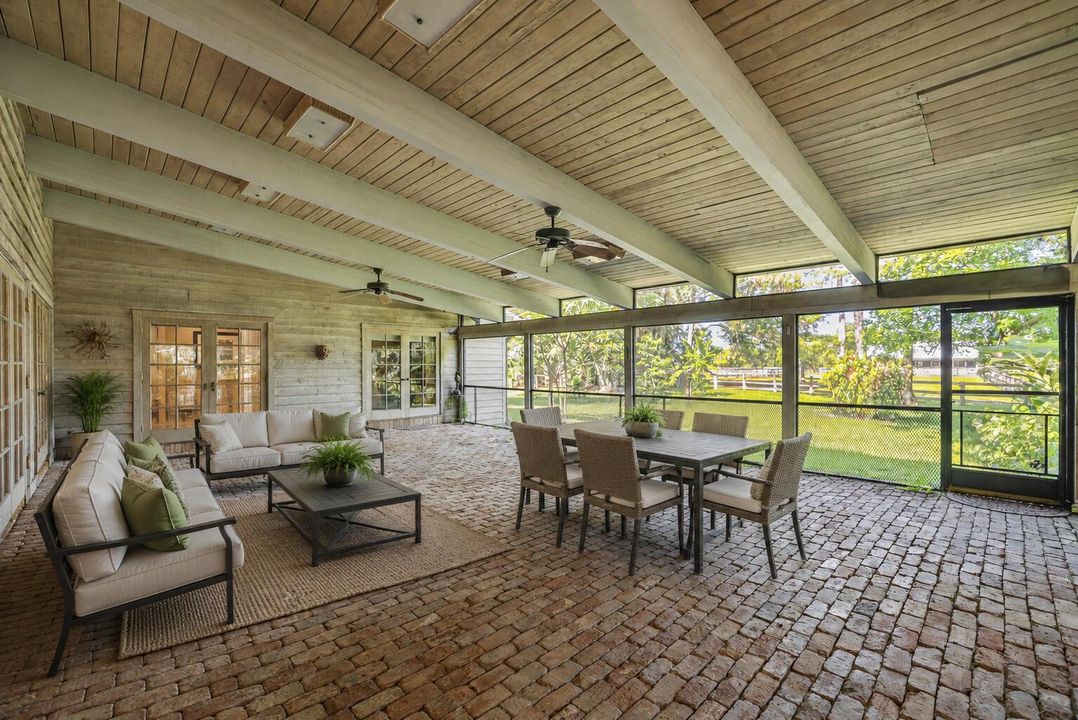 790 E Rambling Dr 2nd patio