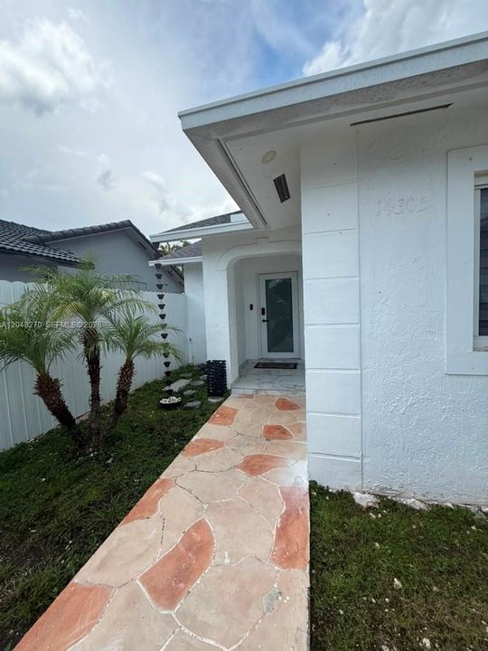 For Rent: $4,000 (3 beds, 2 baths, 1268 Square Feet)