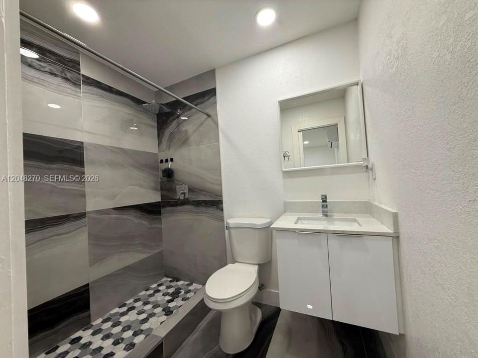 For Rent: $4,000 (3 beds, 2 baths, 1268 Square Feet)
