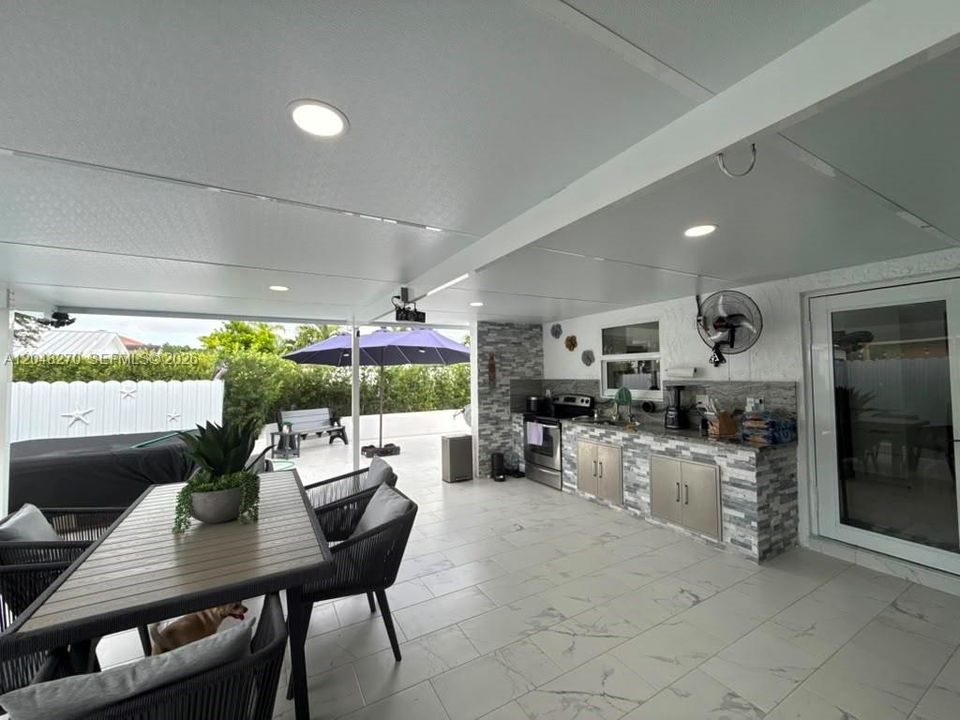 For Rent: $4,000 (3 beds, 2 baths, 1268 Square Feet)