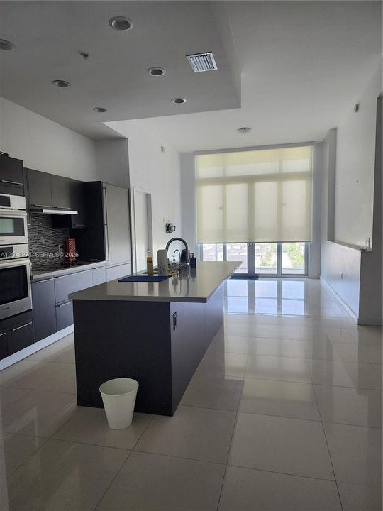 For Rent: $3,795 (3 beds, 2 baths, 1343 Square Feet)