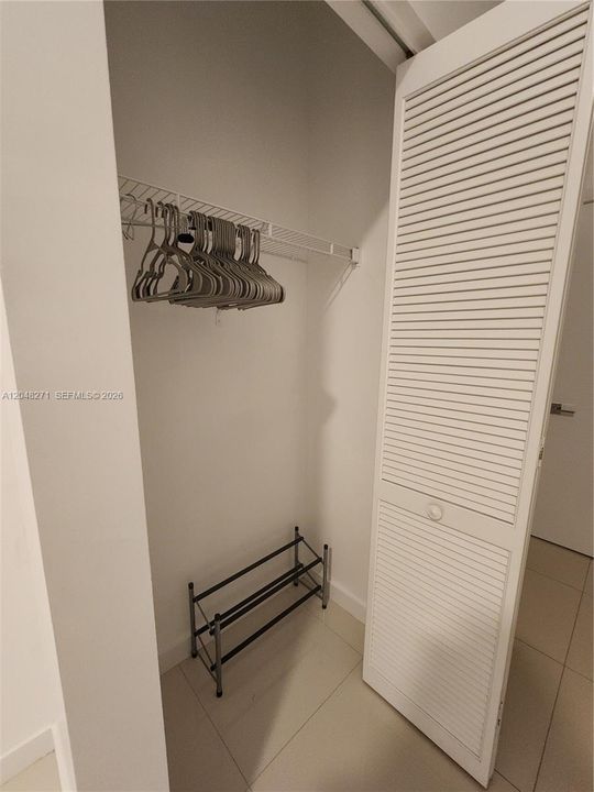For Rent: $3,795 (3 beds, 2 baths, 1343 Square Feet)