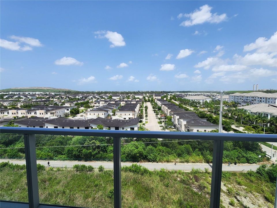 For Rent: $3,795 (3 beds, 2 baths, 1343 Square Feet)