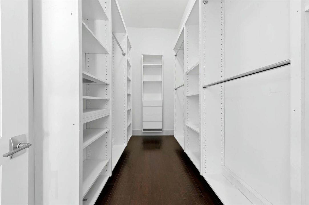 In law suite closet