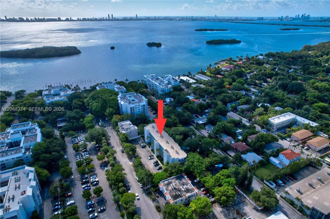 En Venta: $420,000 (2 camas, 2 baños, 945 Pies cuadrados)