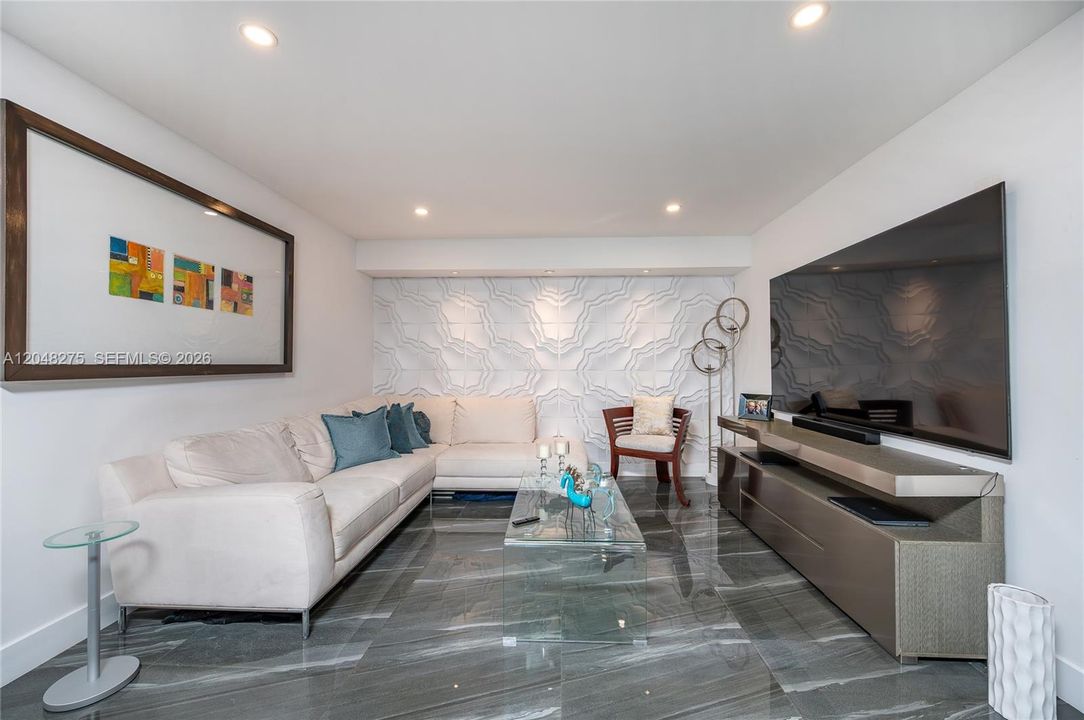 For Rent: $3,600 (3 beds, 2 baths, 1584 Square Feet)