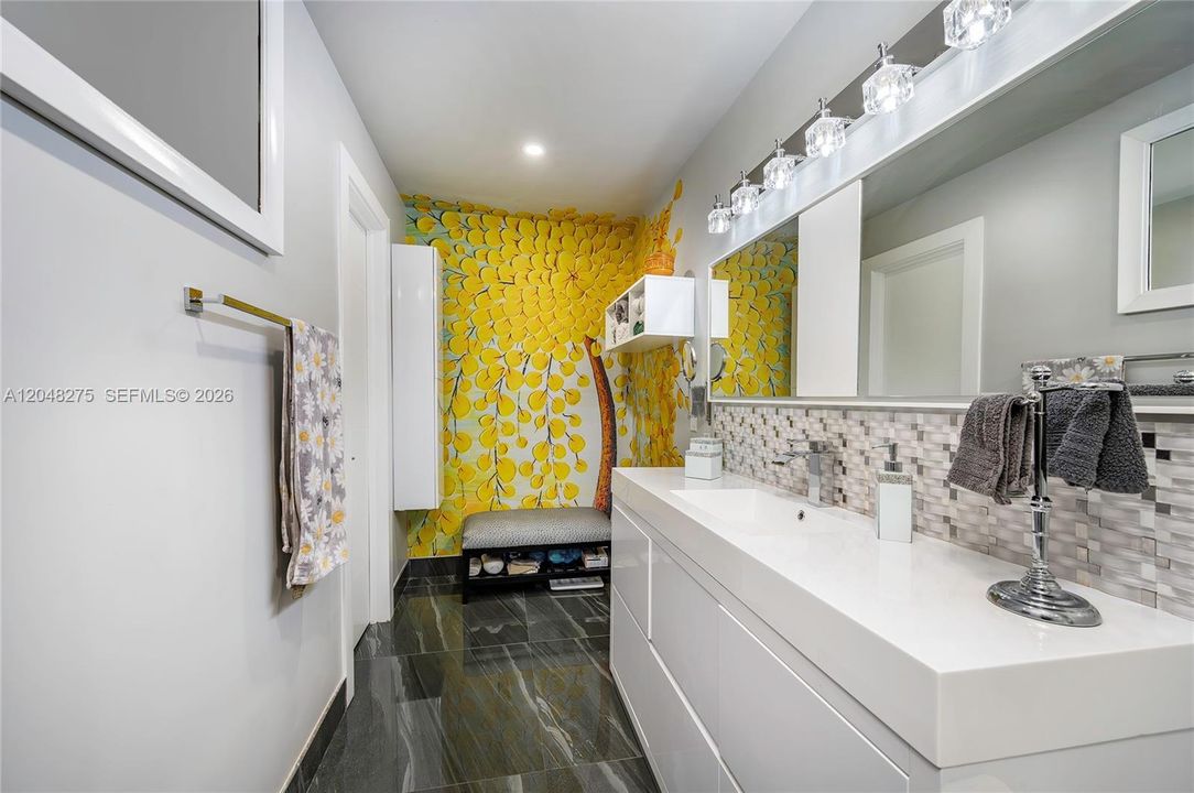 For Rent: $3,600 (3 beds, 2 baths, 1584 Square Feet)