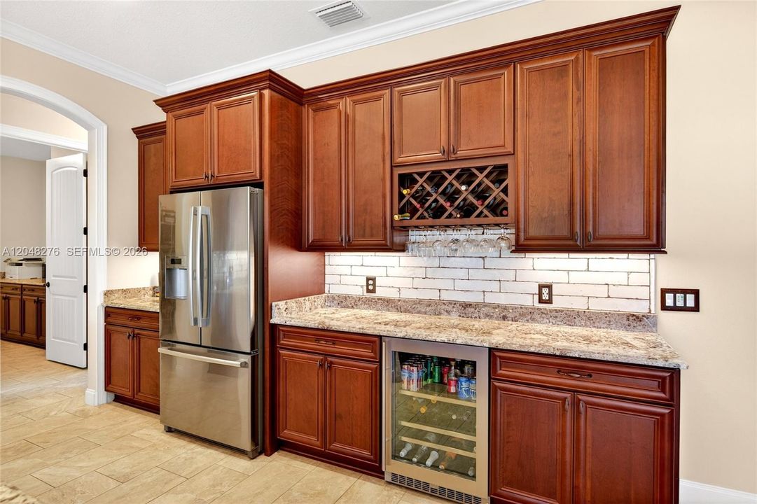 For Sale: $1,199,999 (4 beds, 3 baths, 2823 Square Feet)