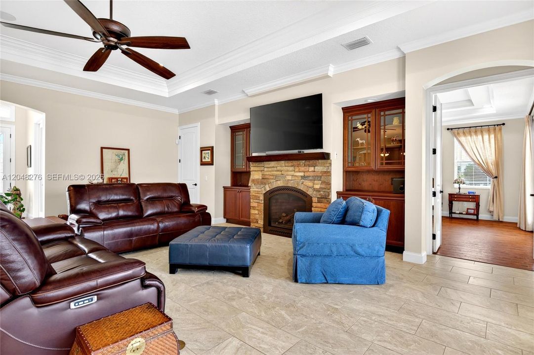 For Sale: $1,199,999 (4 beds, 3 baths, 2823 Square Feet)