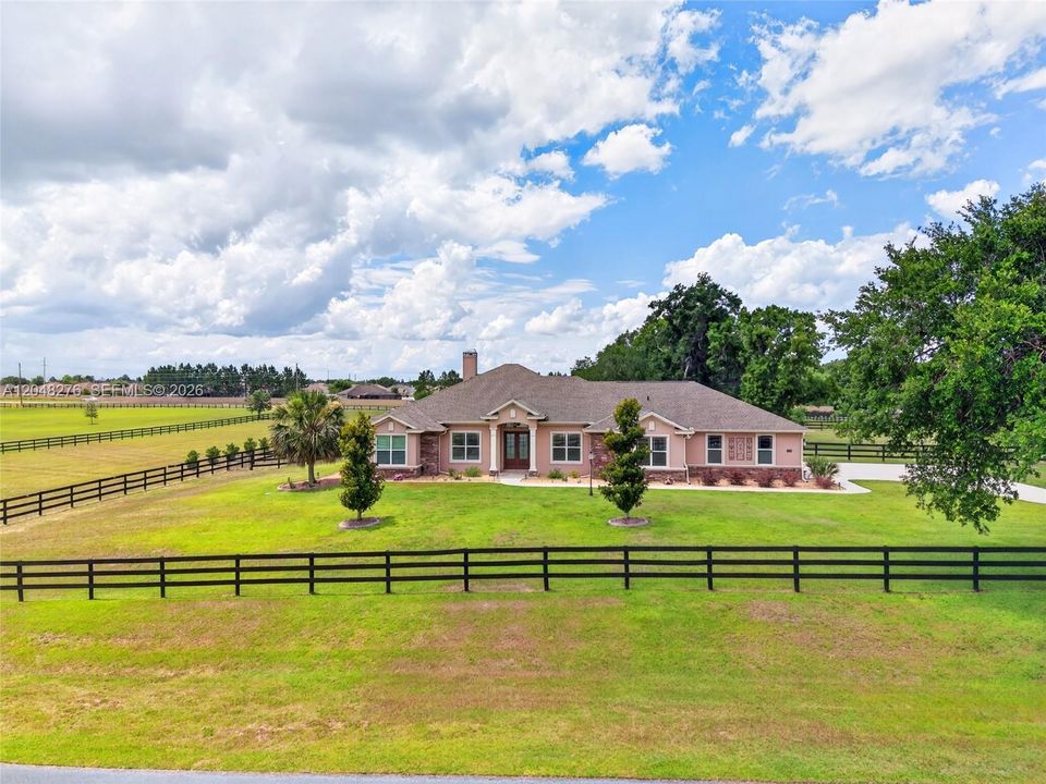 For Sale: $1,199,999 (4 beds, 3 baths, 2823 Square Feet)