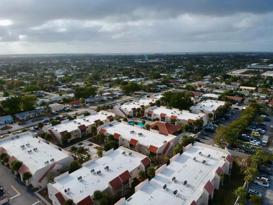 NORTHWEST VIEW