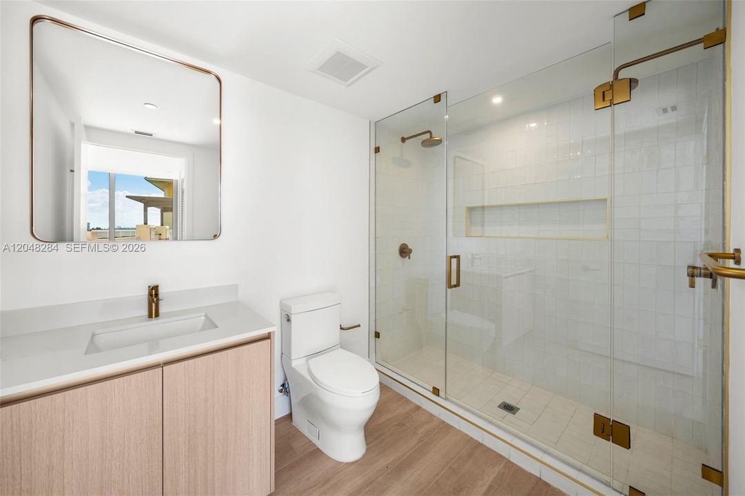 For Sale: $590,000 (0 beds, 1 baths, 537 Square Feet)