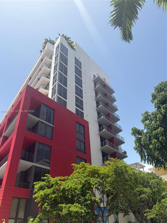 For Sale: $590,000 (0 beds, 1 baths, 537 Square Feet)