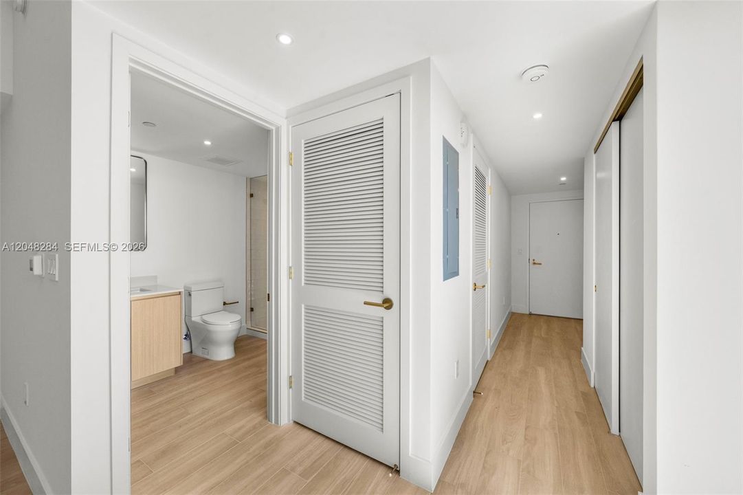 For Sale: $590,000 (0 beds, 1 baths, 537 Square Feet)