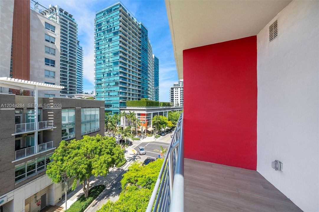 For Sale: $590,000 (0 beds, 1 baths, 537 Square Feet)