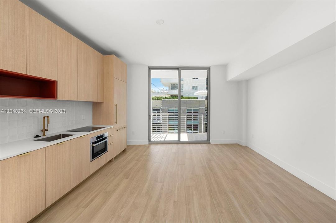 For Sale: $590,000 (0 beds, 1 baths, 537 Square Feet)