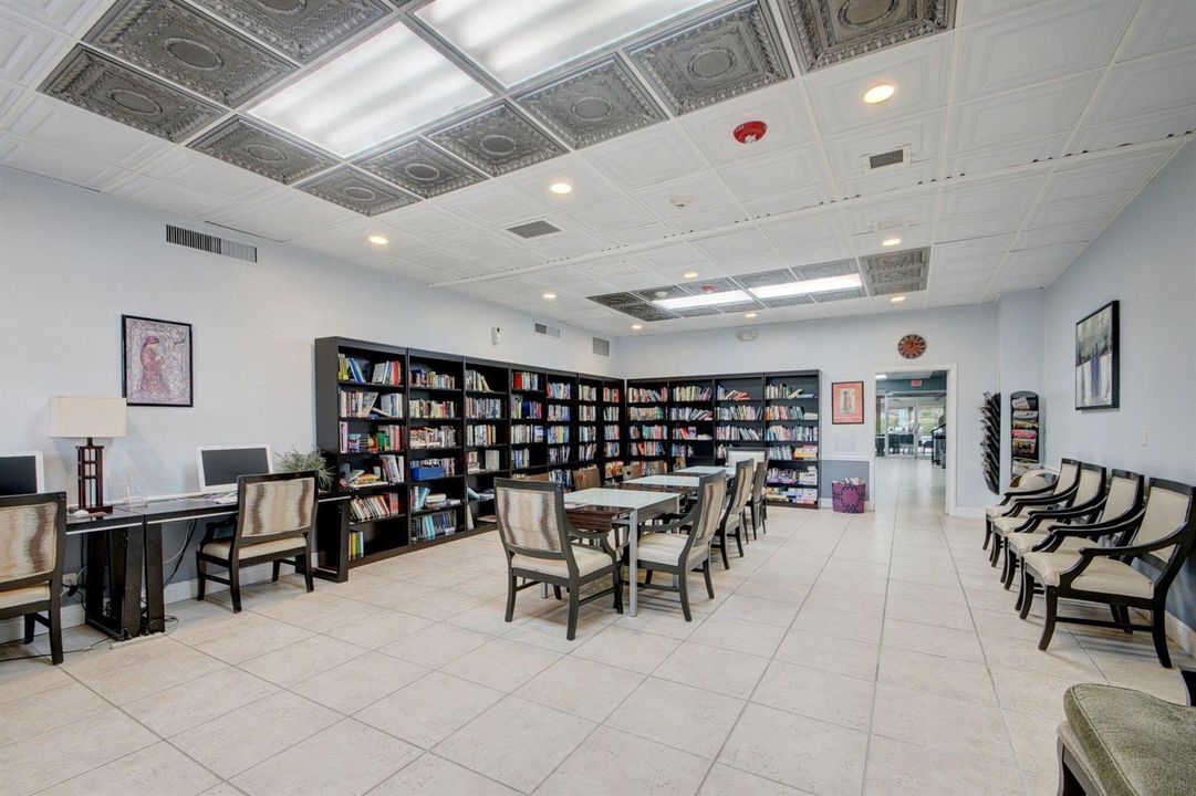 39-web-or-mls-Golden Lakes clubhouse B (