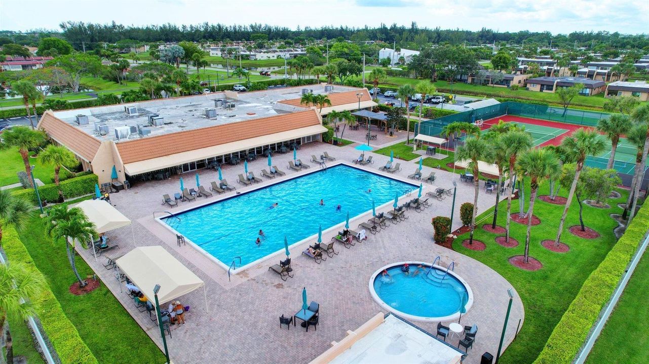 45-web-or-mls-Golden Lakes clubhouse B (