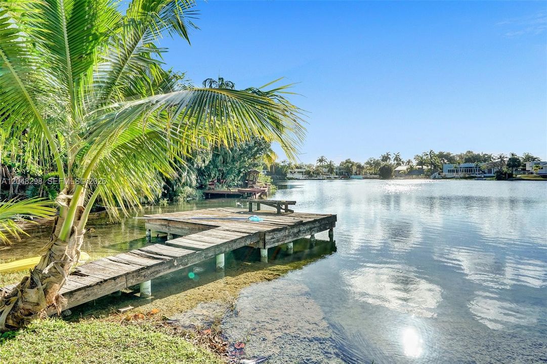 For Rent: $9,900 (6 beds, 4 baths, 2989 Square Feet)