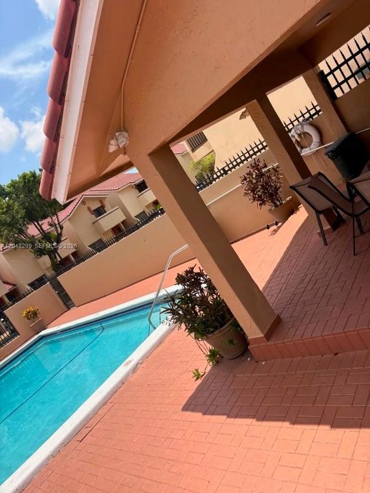 For Rent: $3,000 (3 beds, 2 baths, 1500 Square Feet)
