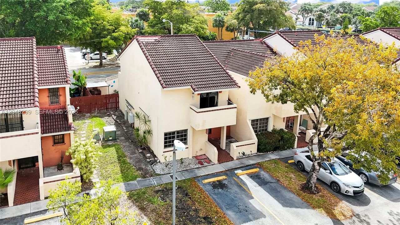 For Rent: $3,000 (3 beds, 2 baths, 1500 Square Feet)