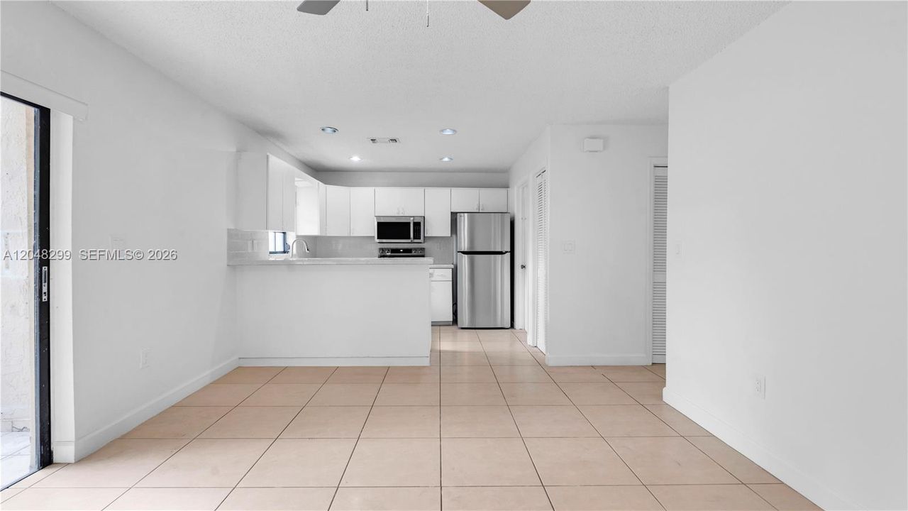 For Rent: $3,000 (3 beds, 2 baths, 1500 Square Feet)