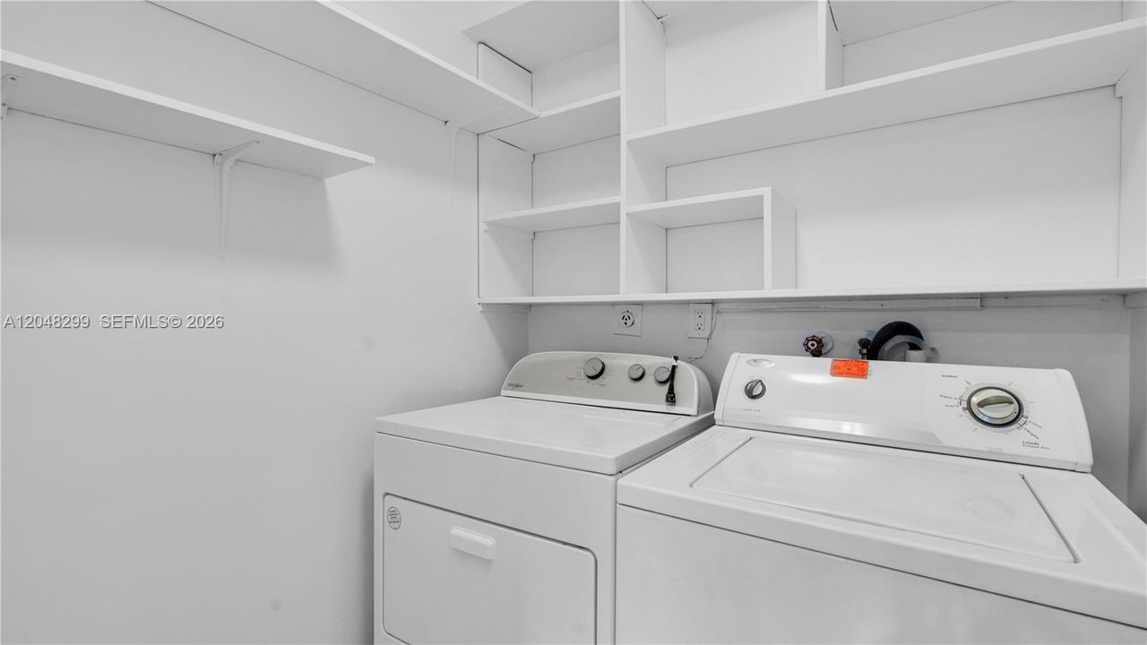 For Rent: $3,000 (3 beds, 2 baths, 1500 Square Feet)