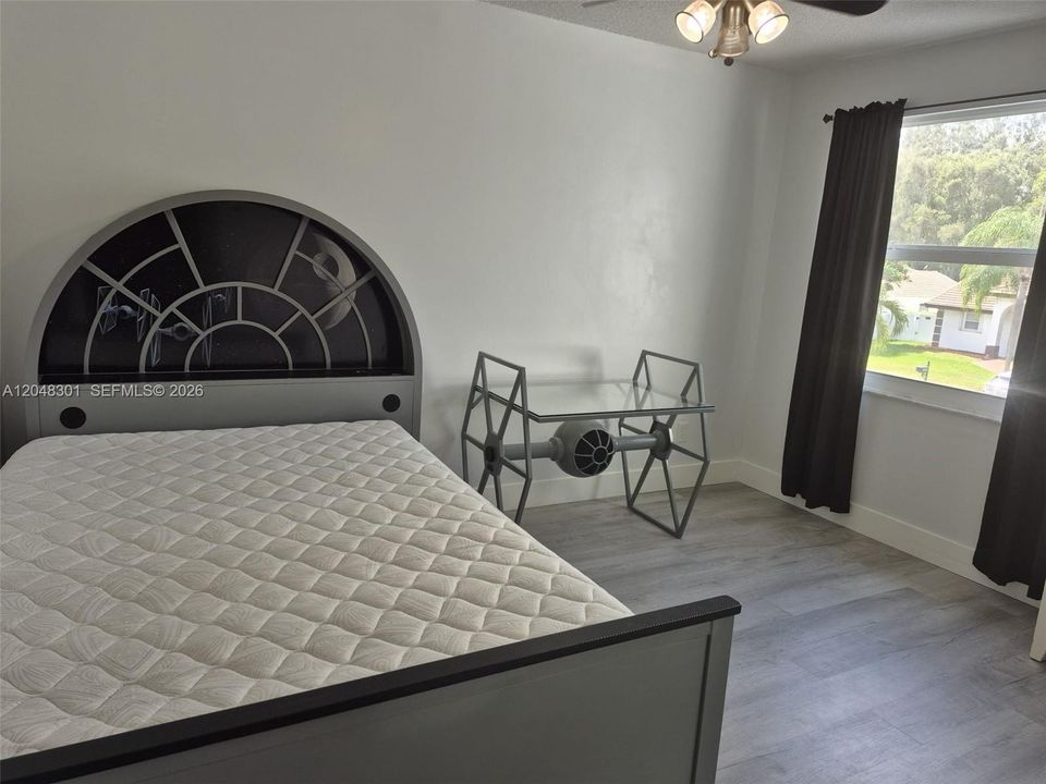For Rent: $5,500 (4 beds, 2 baths, 2324 Square Feet)