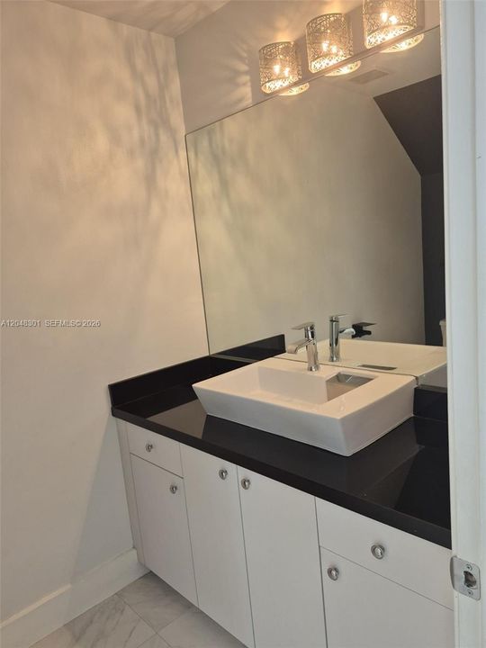 For Rent: $5,500 (4 beds, 2 baths, 2324 Square Feet)