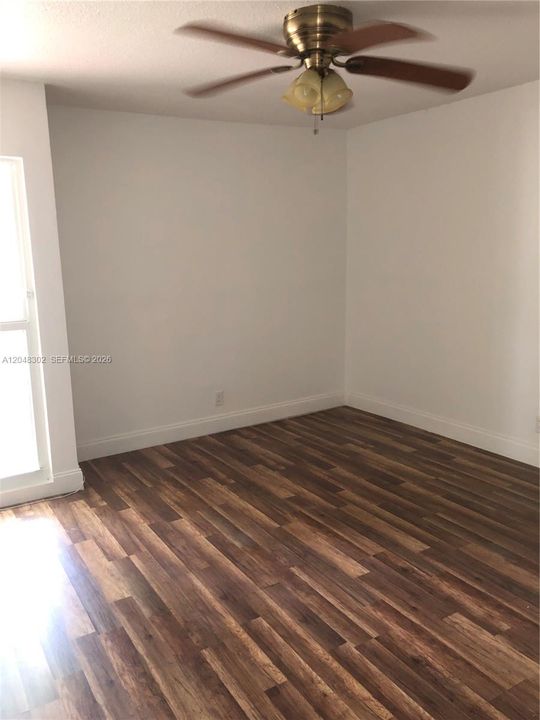 For Rent: $3,000 (4 beds, 2 baths, 1770 Square Feet)