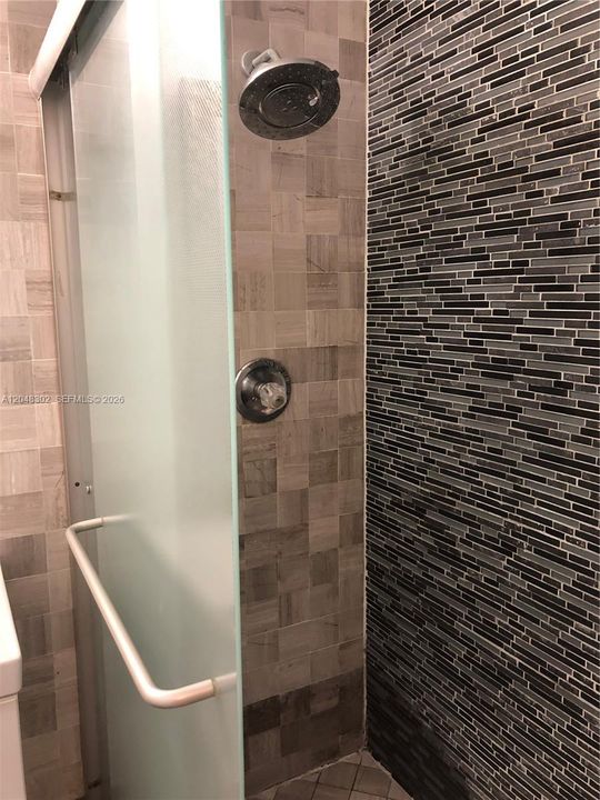 For Rent: $3,000 (4 beds, 2 baths, 1770 Square Feet)
