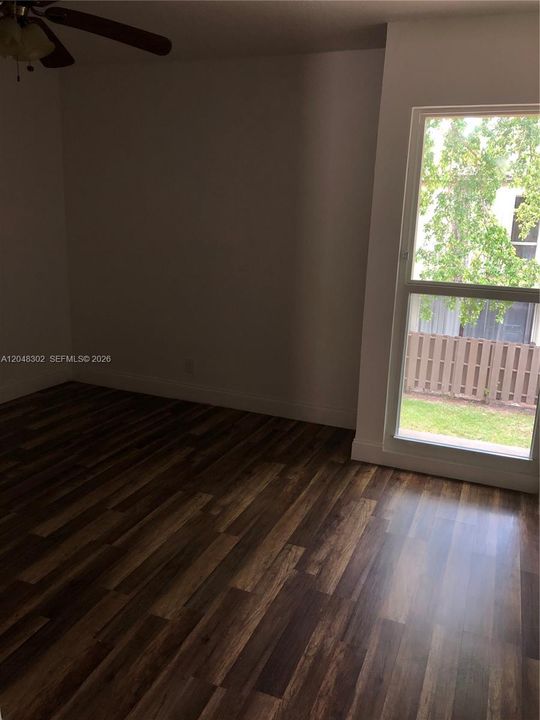 For Rent: $3,000 (4 beds, 2 baths, 1770 Square Feet)