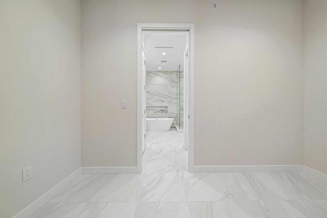 Walk In Closet