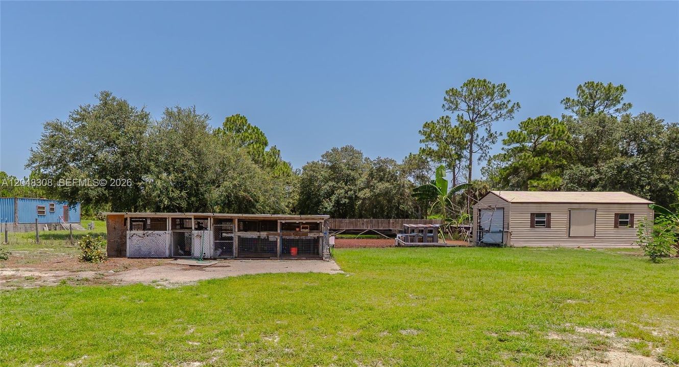 For Sale: $355,000 (4 beds, 2 baths, 1904 Square Feet)