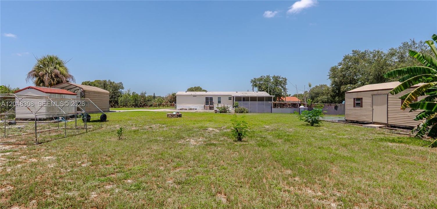 For Sale: $355,000 (4 beds, 2 baths, 1904 Square Feet)