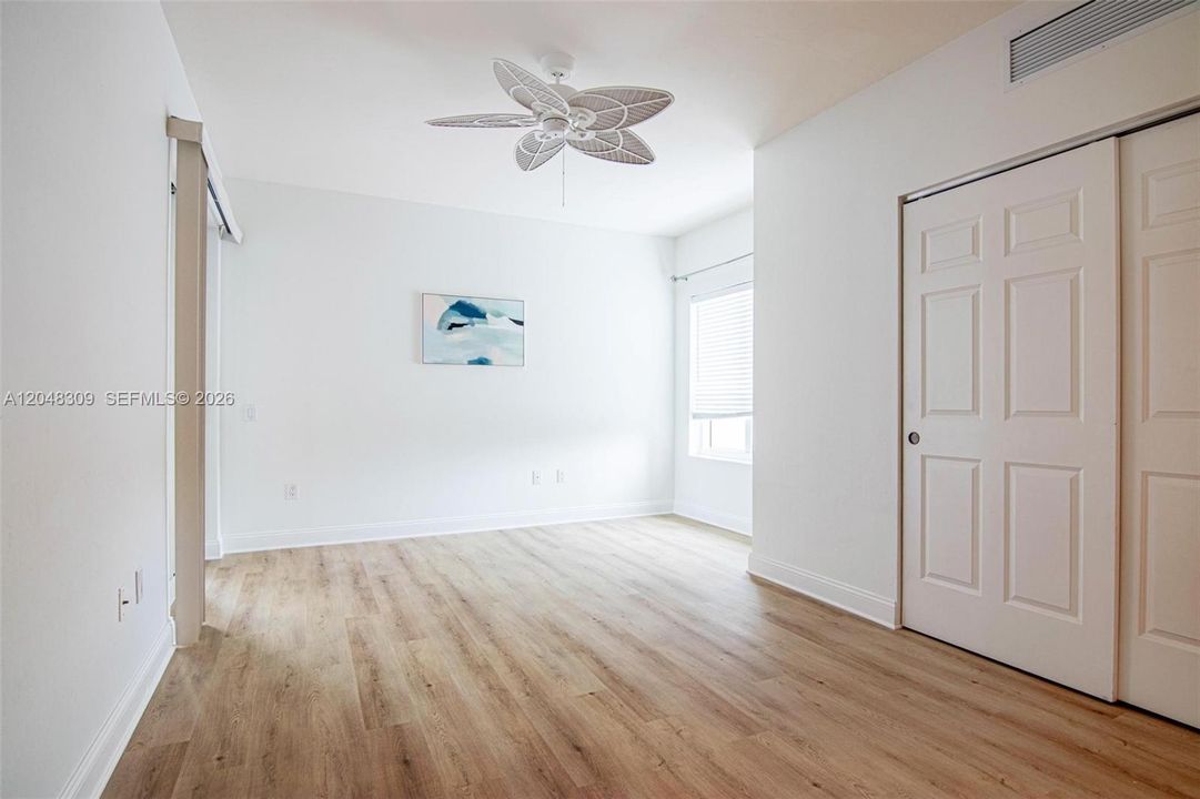 For Sale: $309,000 (3 beds, 2 baths, 1669 Square Feet)