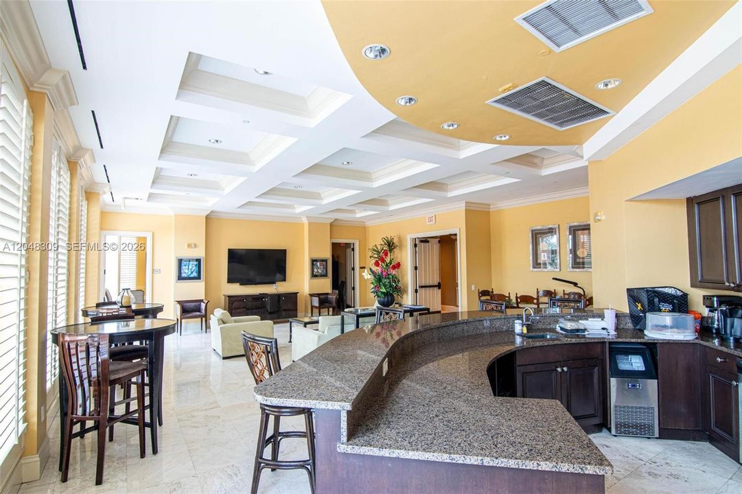 For Sale: $309,000 (3 beds, 2 baths, 1669 Square Feet)