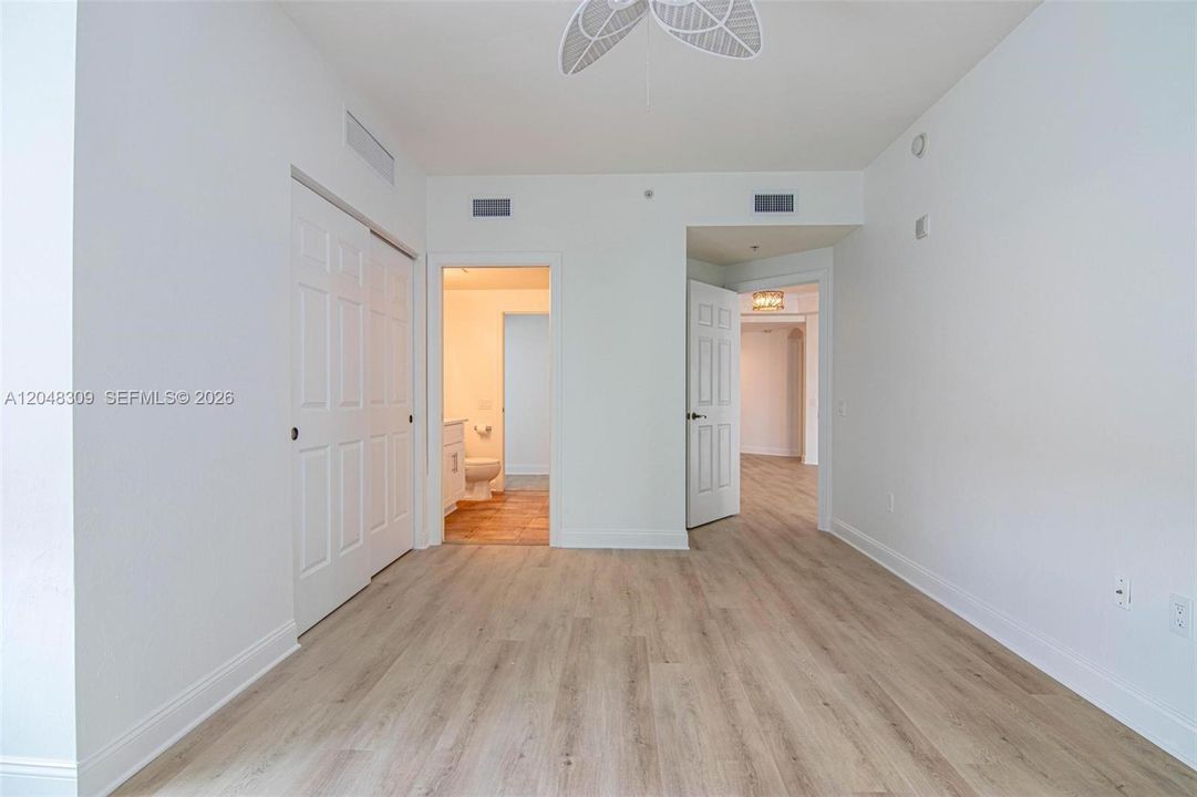 For Sale: $309,000 (3 beds, 2 baths, 1669 Square Feet)