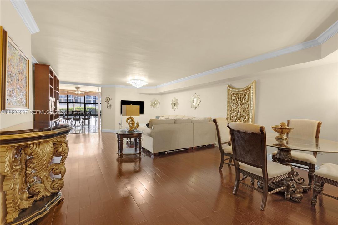 For Rent: $4,700 (2 beds, 2 baths, 1822 Square Feet)
