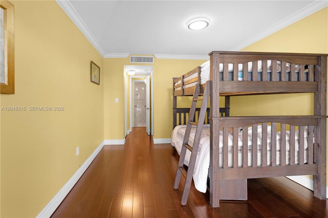For Rent: $4,700 (2 beds, 2 baths, 1822 Square Feet)