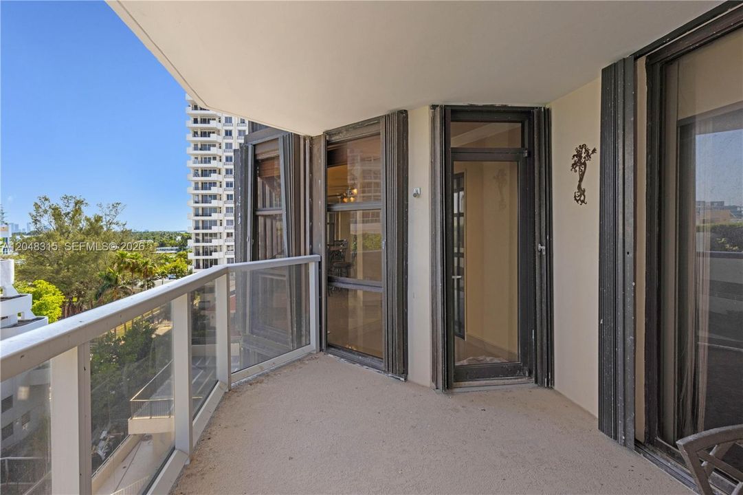 For Rent: $4,700 (2 beds, 2 baths, 1822 Square Feet)