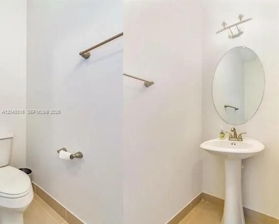 For Sale: $990,000 (4 beds, 2 baths, 2524 Square Feet)