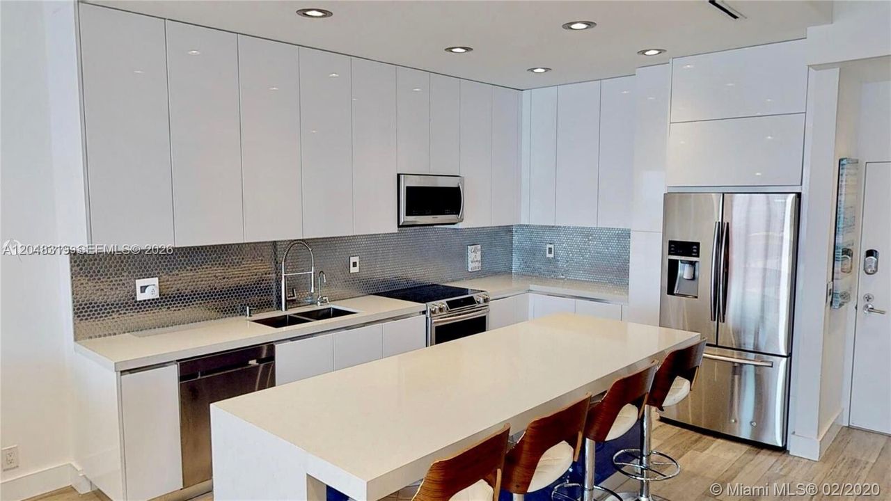 En Venta: $615,000 (2 camas, 2 baños, 1259 Pies cuadrados)