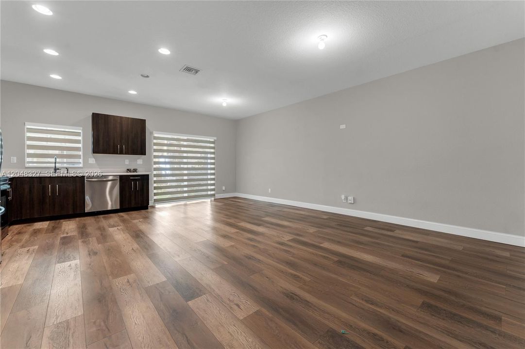 En Venta: $375,000 (3 camas, 2 baños, 1496 Pies cuadrados)