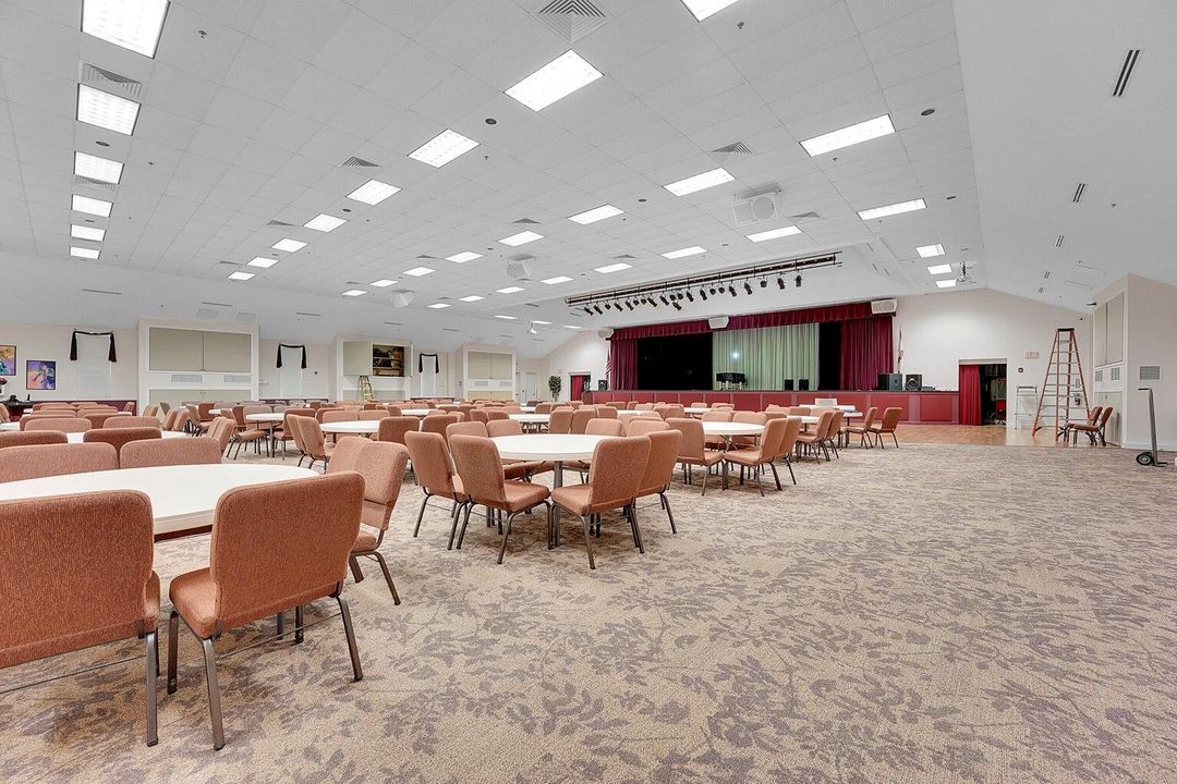Savanna Club stock 202408041546565837050