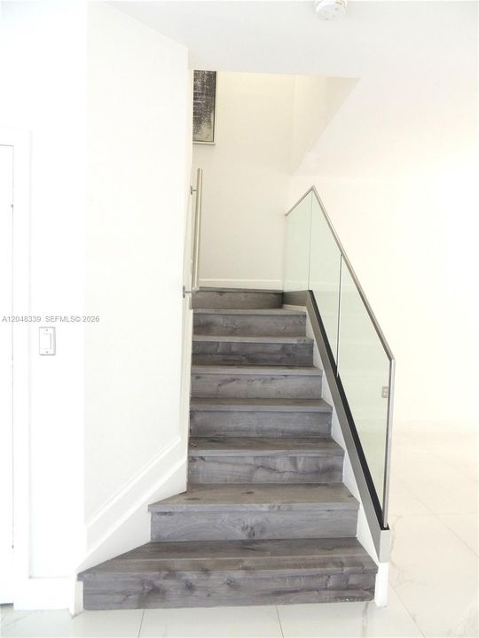 В аренду: $3,800 (4 спален, 2 ванн, 1869 Квадратных фут)