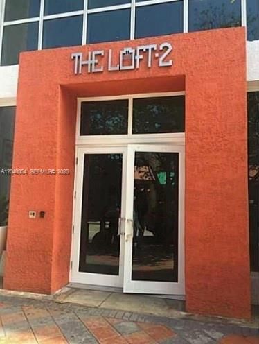 For Sale: $310,000 (1 beds, 1 baths, 632 Square Feet)