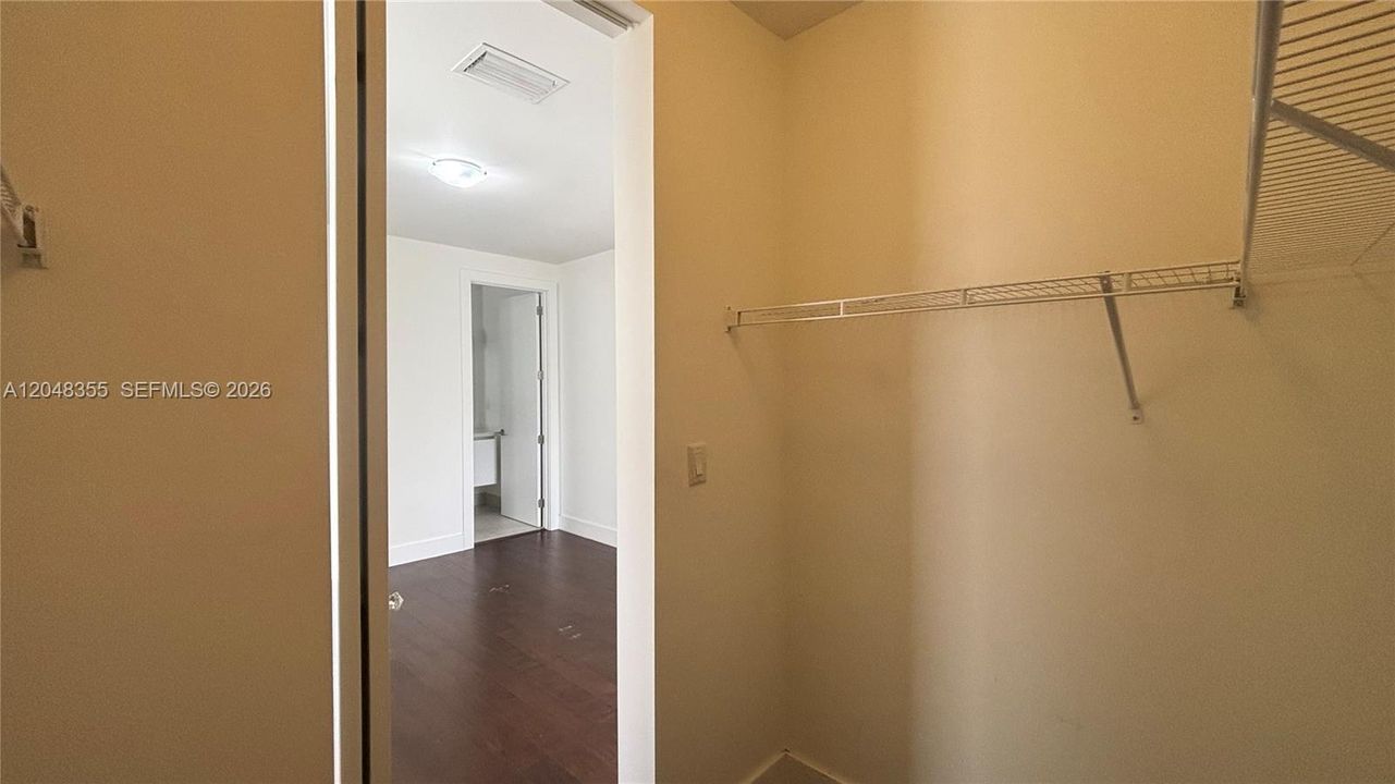 En Renta: $9,000 (5 camas, 5 baños, 3690 Pies cuadrados)