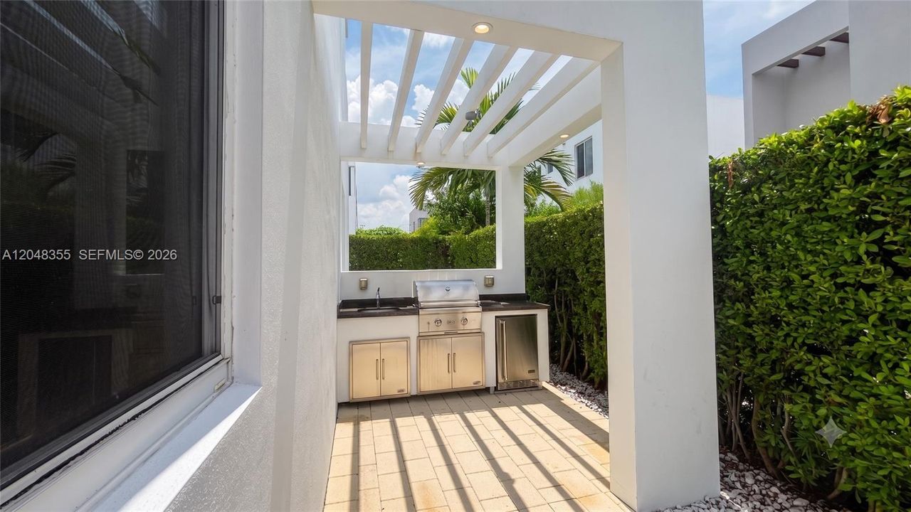 En Renta: $9,000 (5 camas, 5 baños, 3690 Pies cuadrados)